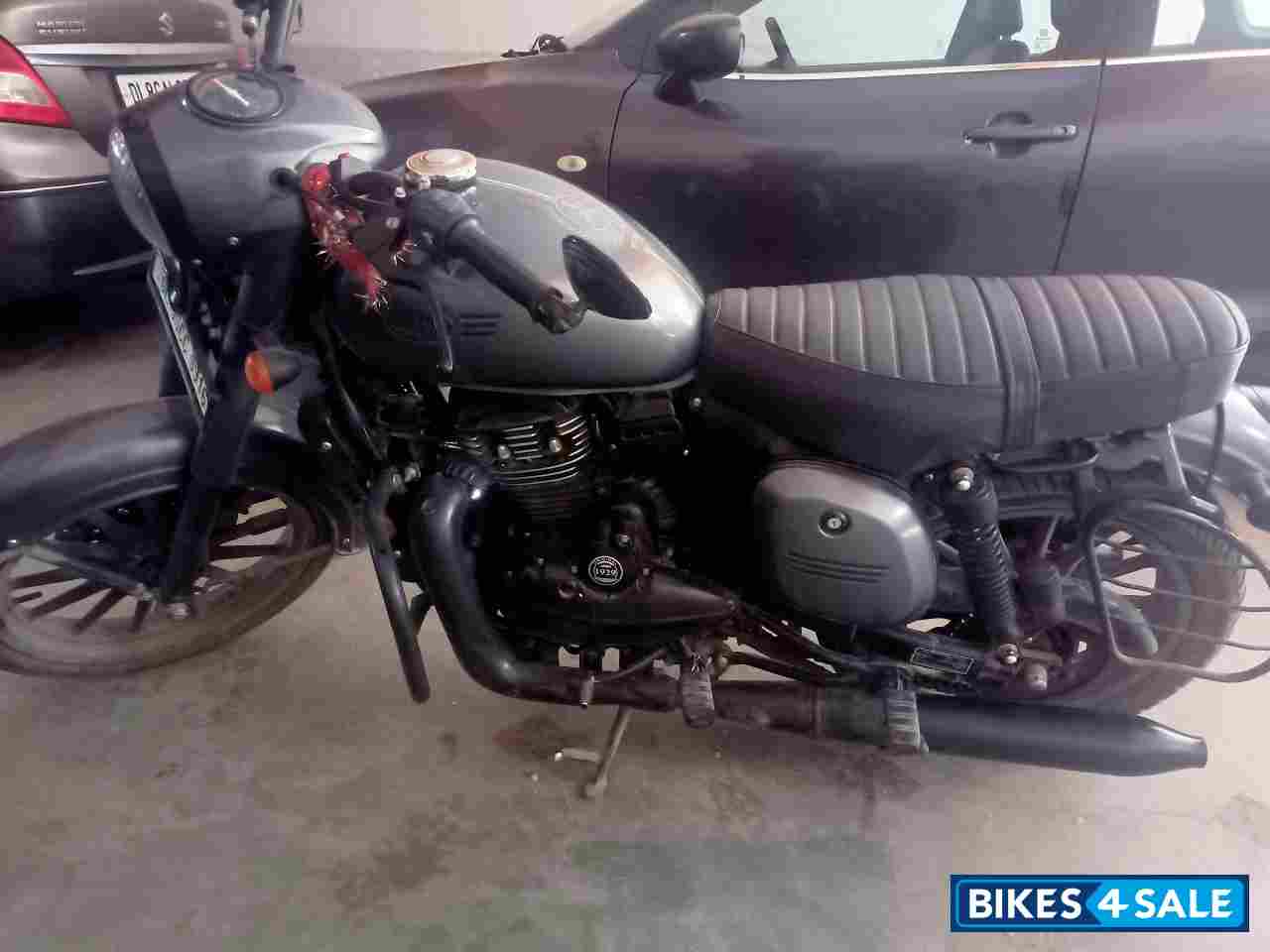 Midnight Grey Jawa Midnight Grey