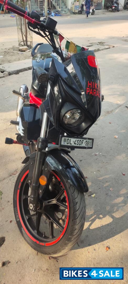 Black And Red Mahindra Mojo 300 ABS BS6