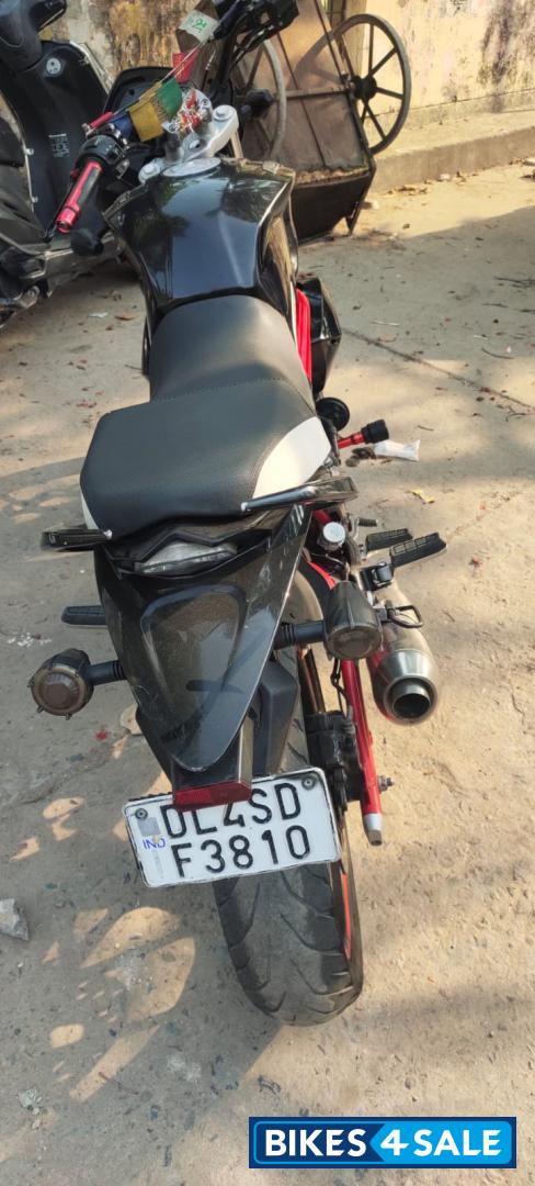 Black And Red Mahindra Mojo 300 ABS BS6