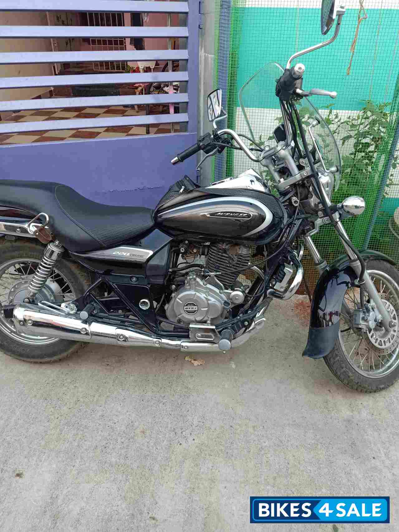 Bajaj Avenger Cruise 220