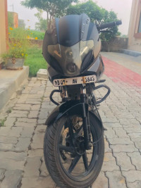 Bajaj Pulsar 220F
