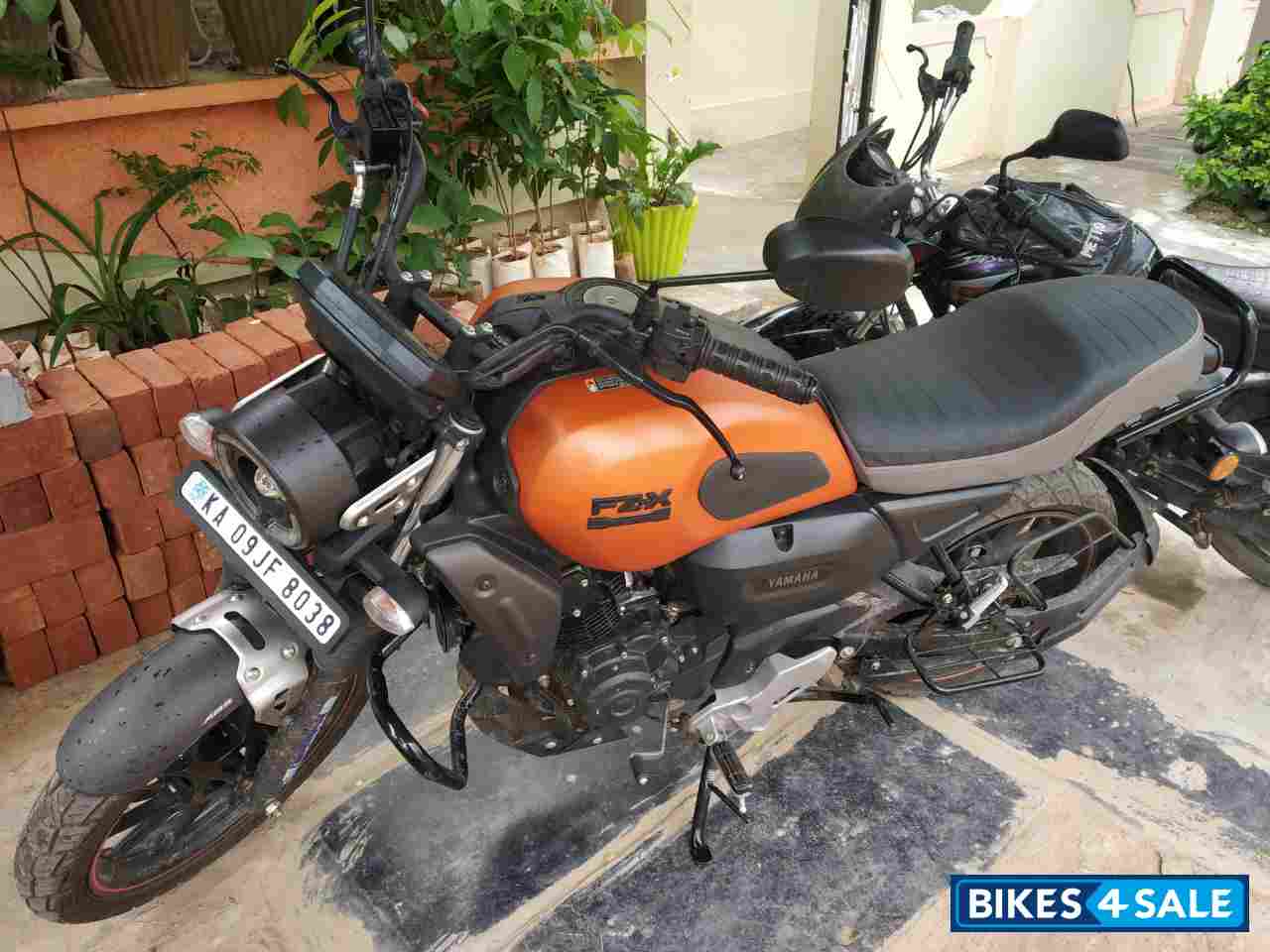 Mat Orange Yamaha FZ-X