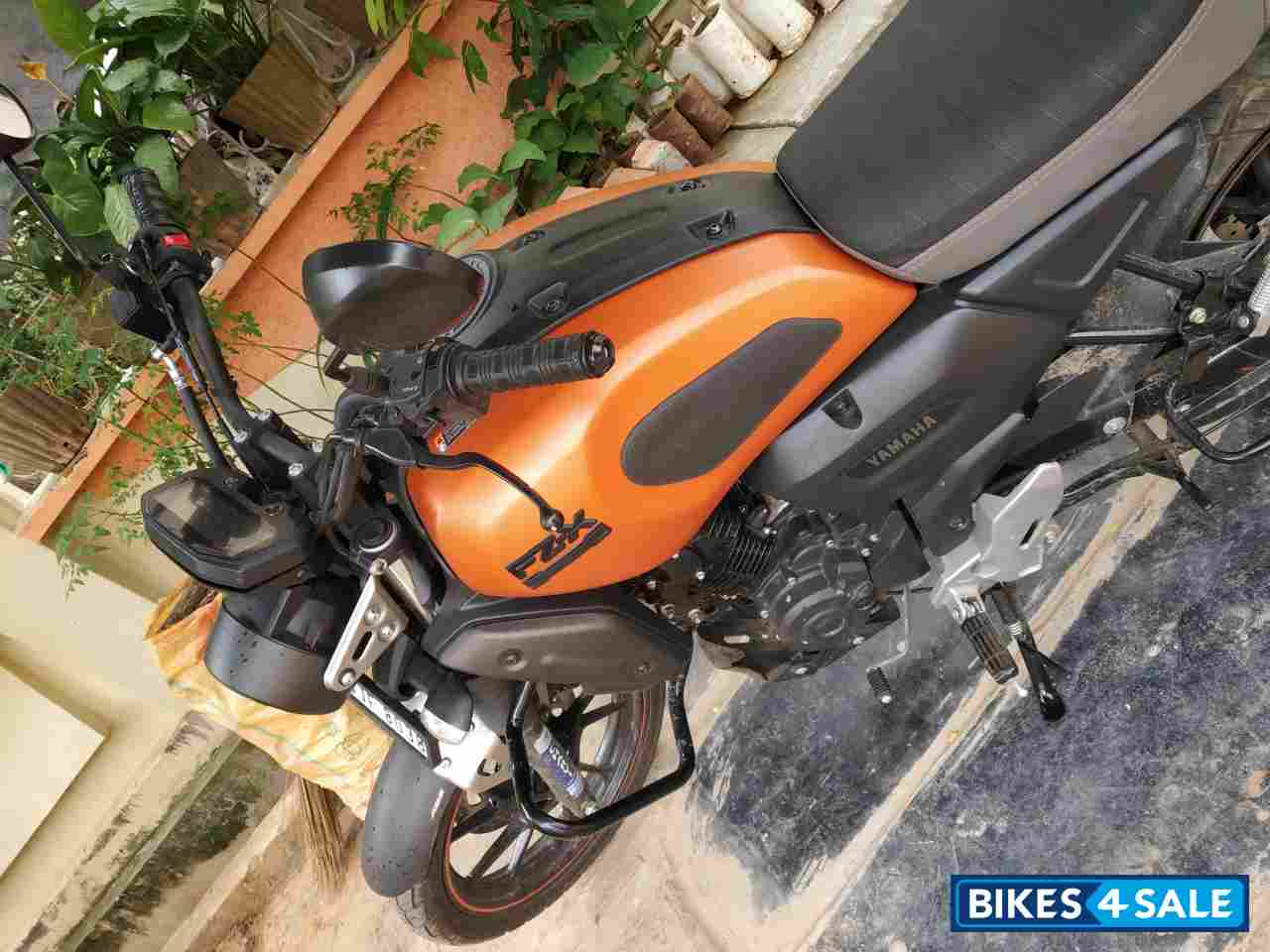 Mat Orange Yamaha FZ-X