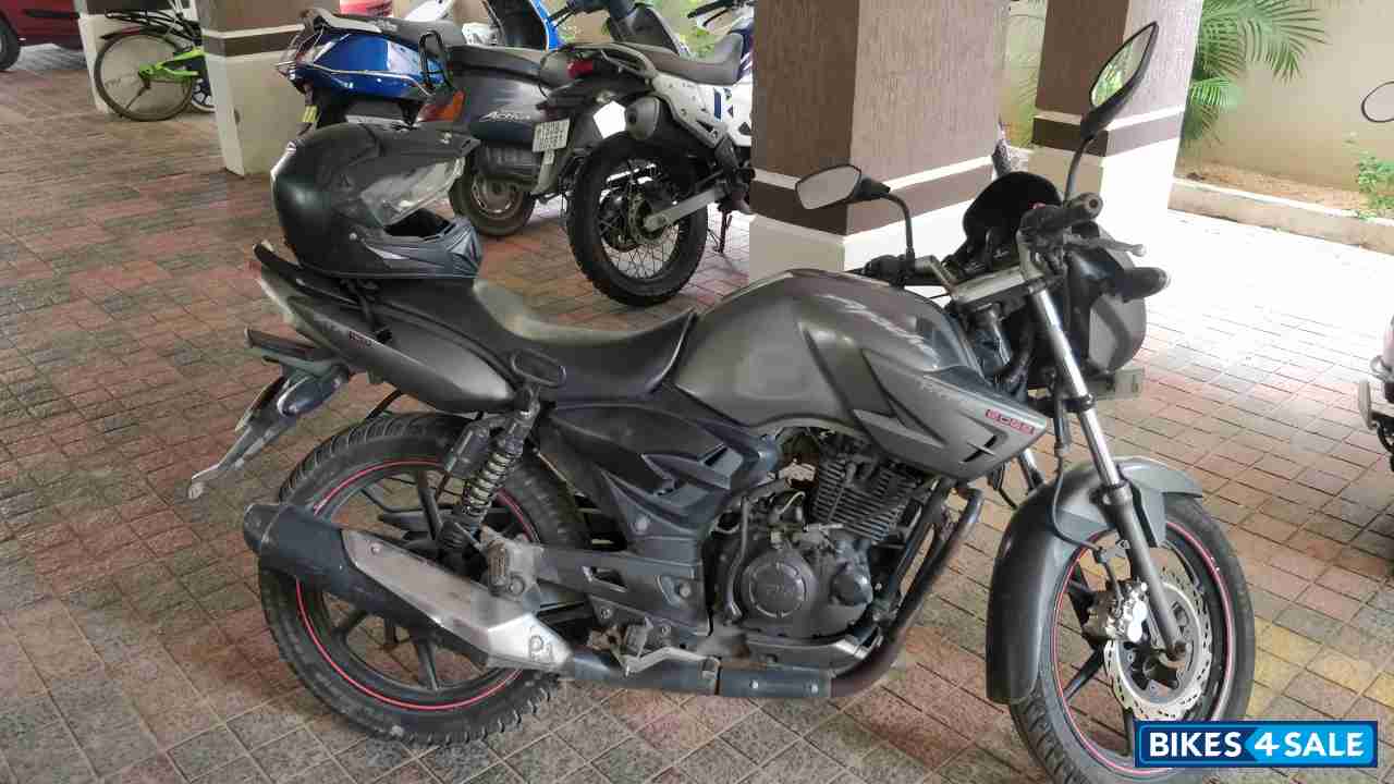 Titanium Grey TVS Apache RTR 160