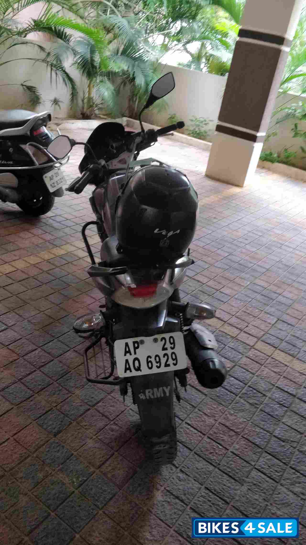 Titanium Grey TVS Apache RTR 160