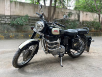 Black Royal Enfield Classic 500