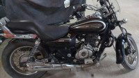 Black Bajaj Avenger Cruise 220