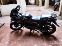 Bajaj Pulsar 220F