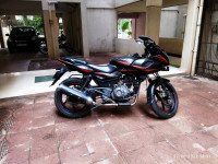 Bajaj Pulsar 220F
