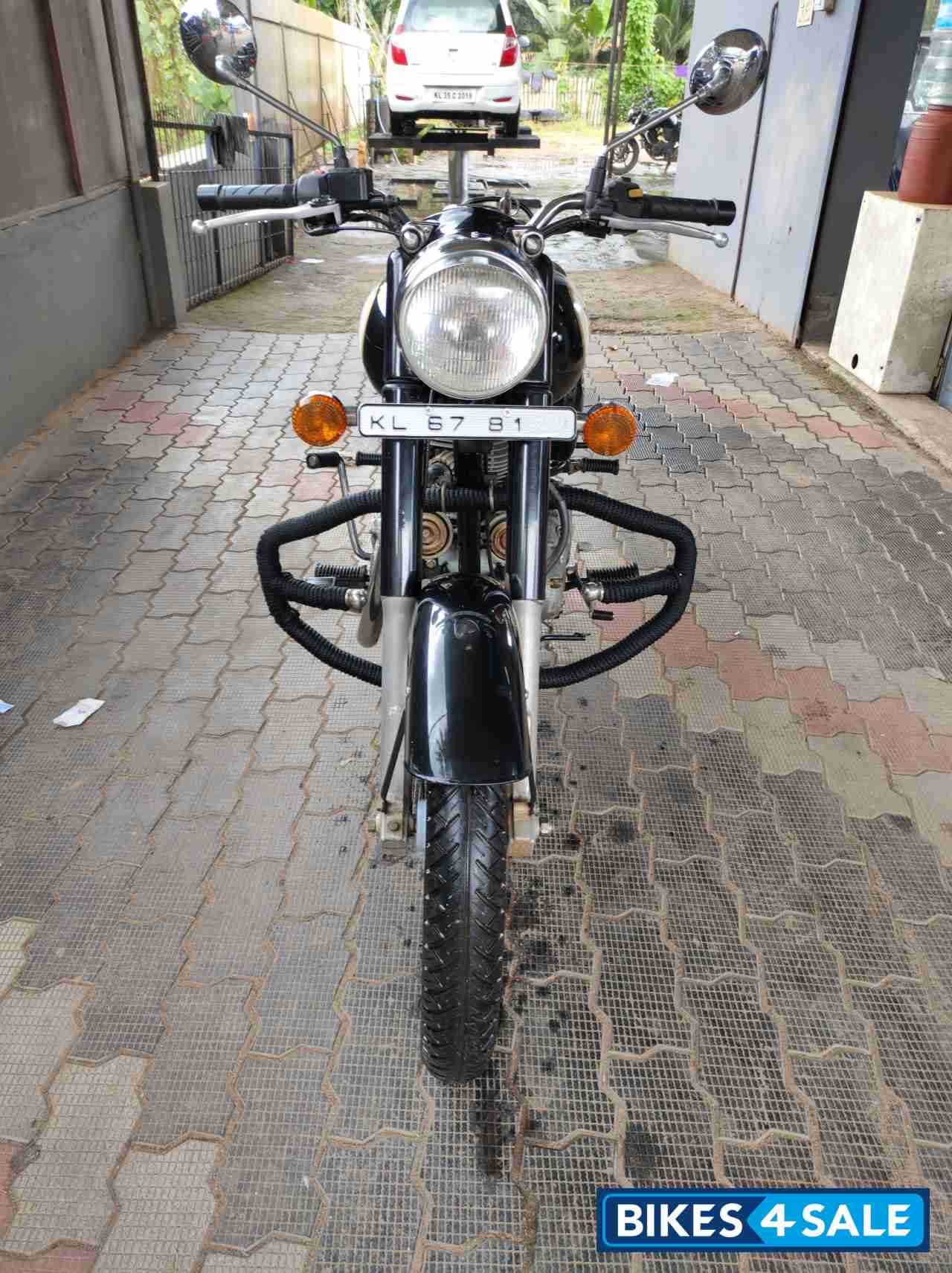 Black Royal Enfield Classic 350