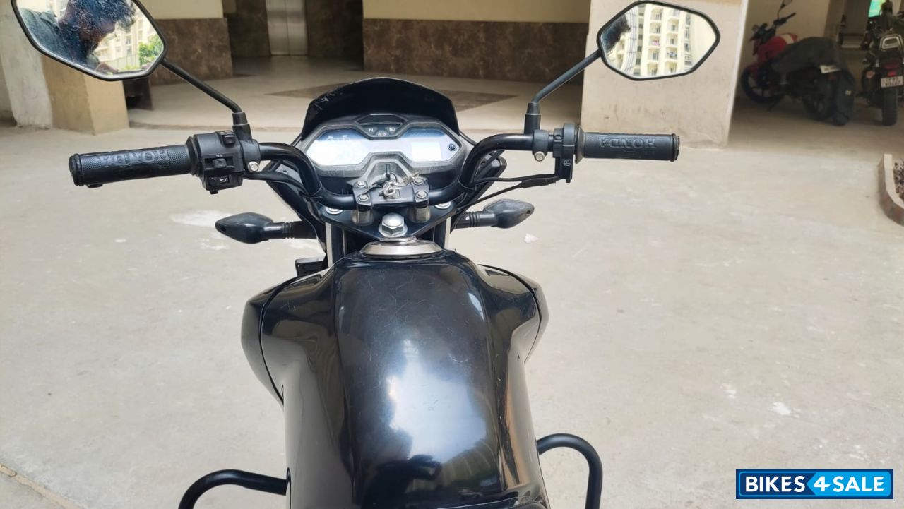 Black Honda Livo 110 Black Honda Livo 110