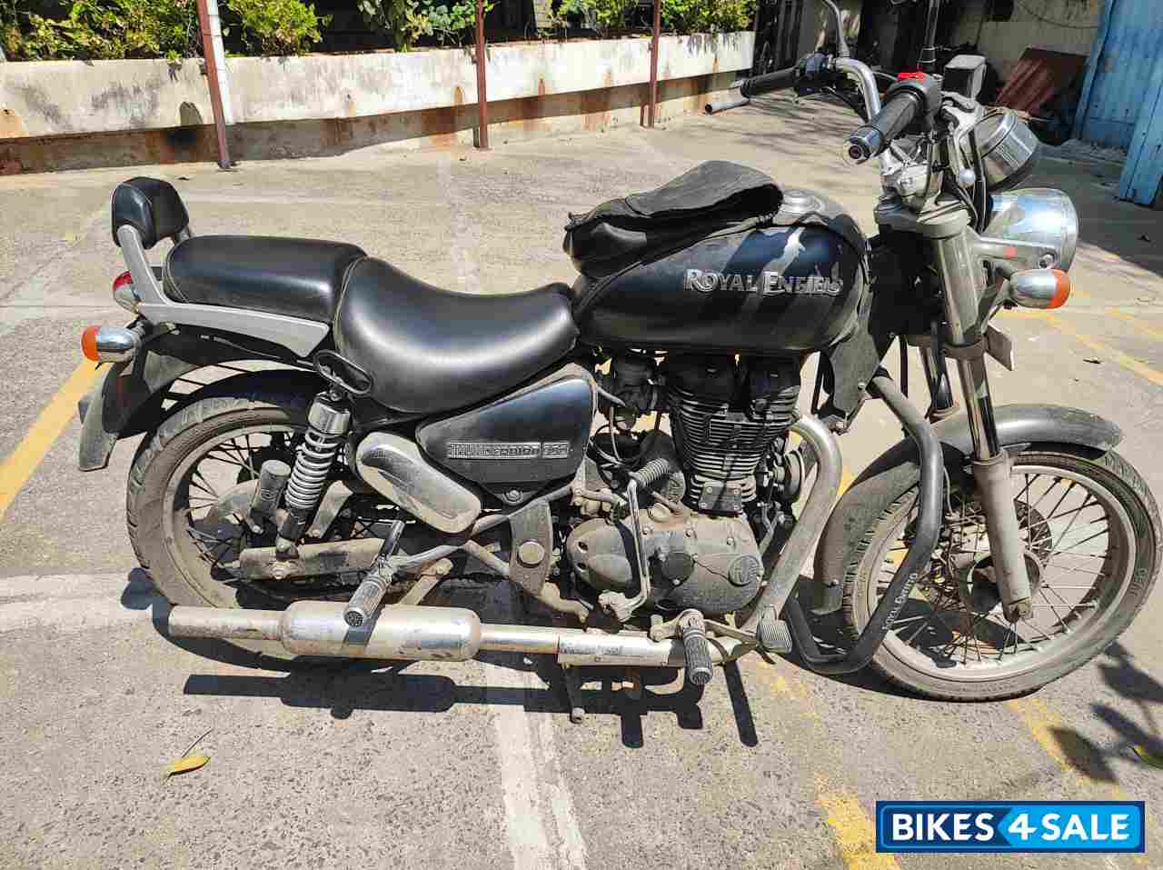 Matt Black Royal Enfield Thunderbird 350