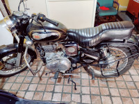 Black Royal Enfield Bullet Standard 350