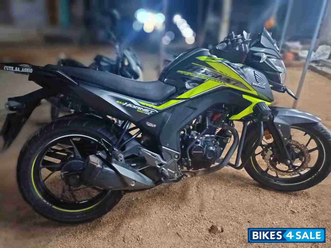 Honda CB Hornet 160R ABS