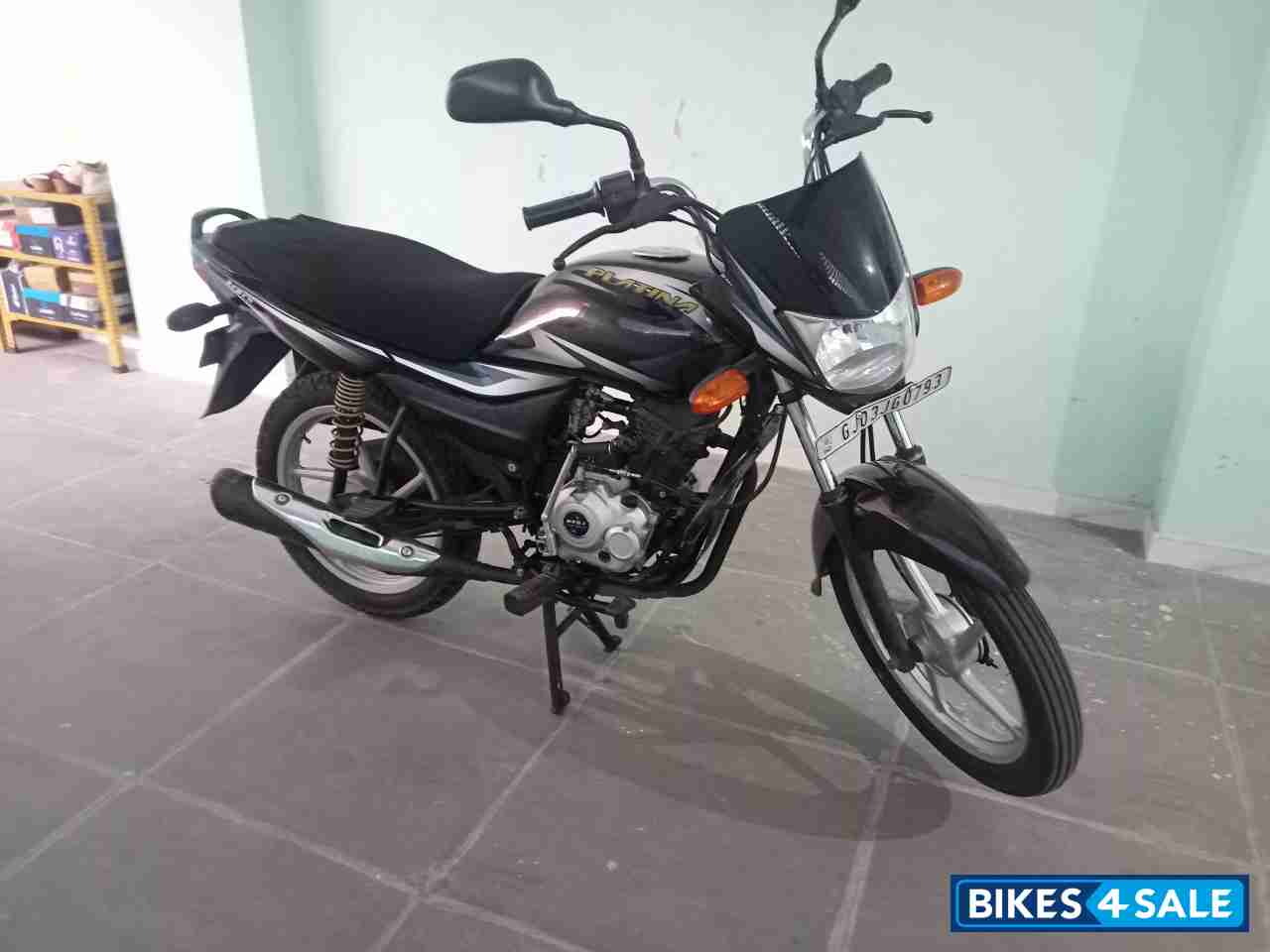 Black Bajaj Platina 100