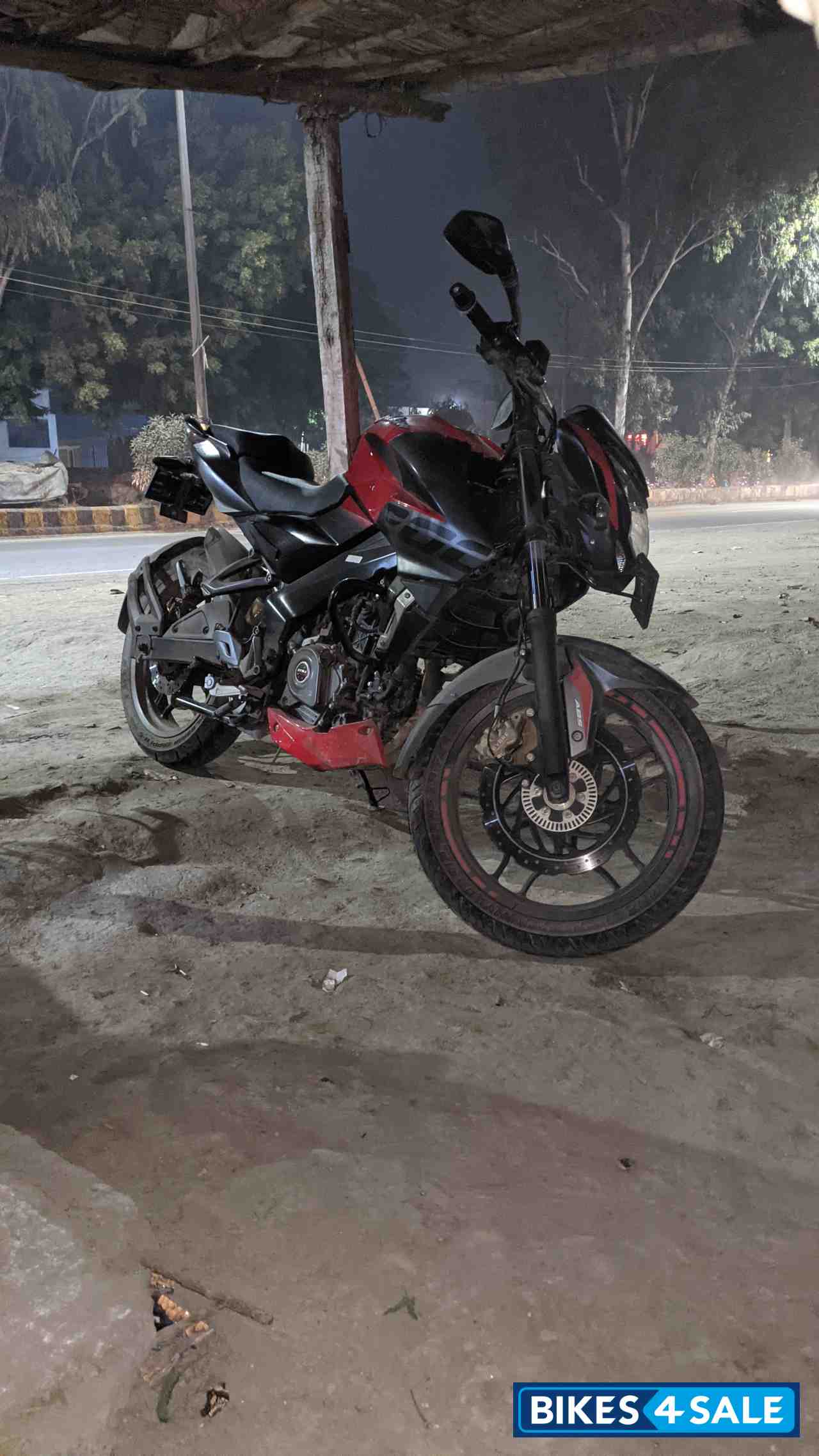 Bajaj Pulsar 200 NS