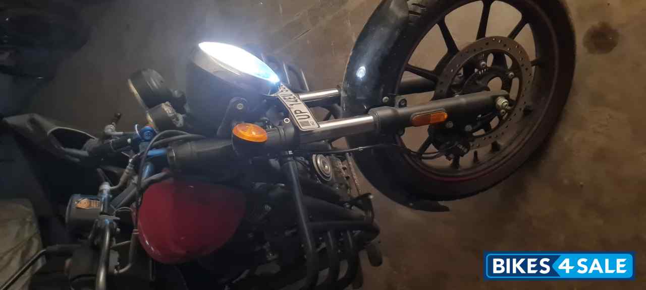 Royal Enfield Meteor 350 Fireball