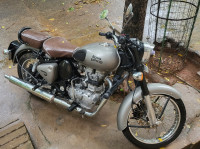 Gun Metal Grey Royal Enfield Classic Gunmetal Grey