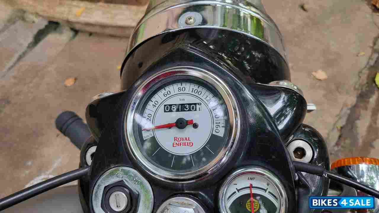 Gun Metal Grey Royal Enfield Classic Gunmetal Grey