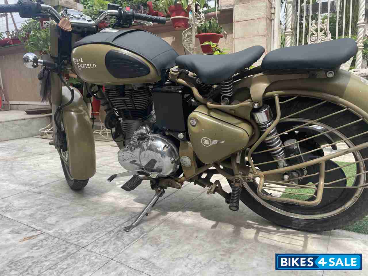 Royal Enfield Classic Desert Storm Royal Enfield Classic Desert Storm