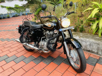 Black Royal Enfield Bullet 350 Twinspark