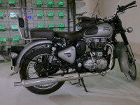 Gunmetal Grey Royal Enfield Classic Gunmetal Grey