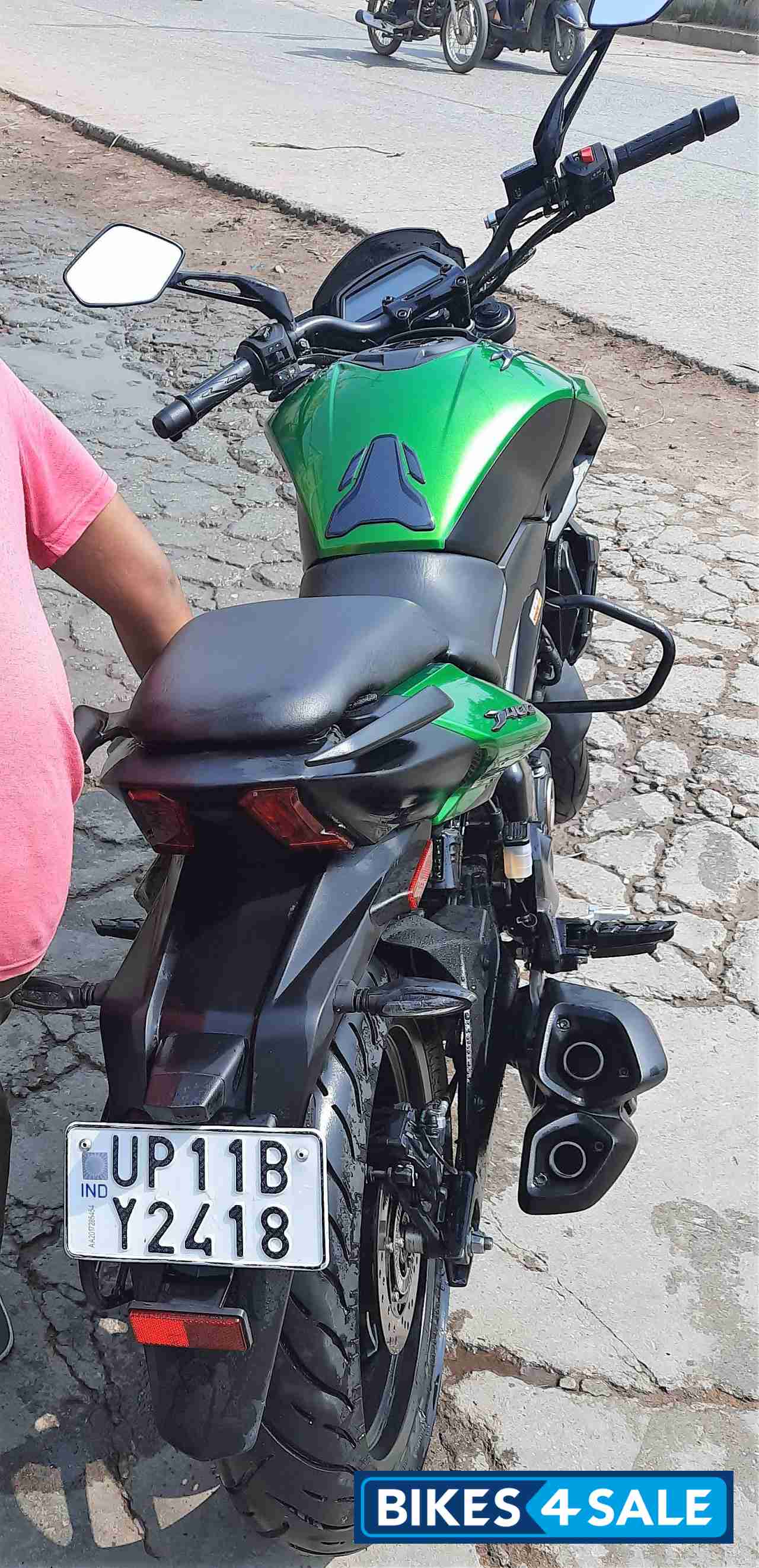 Green Bajaj Dominar 400 ABS BS6