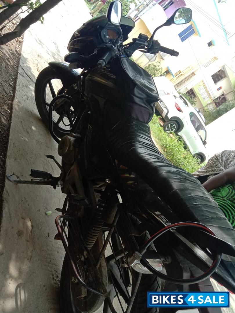 Black With Chrome Bajaj Pulsar 150 DTSi Black With Chrome Bajaj Pulsar 150 DTSi