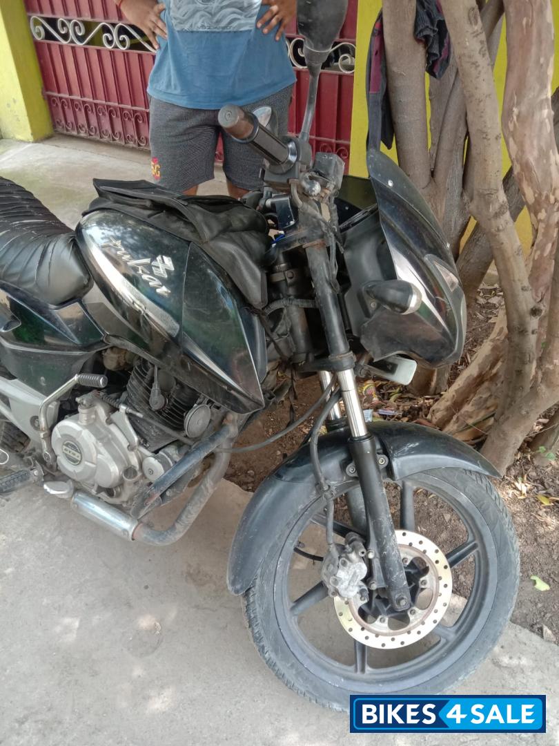 Black With Chrome Bajaj Pulsar 150 DTSi Black With Chrome Bajaj Pulsar 150 DTSi