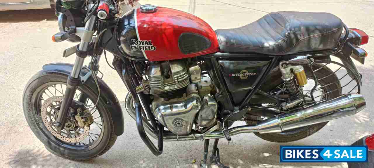 Red Royal Enfield Interceptor 650 Twin
