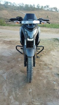 Grey Honda XBlade BS6