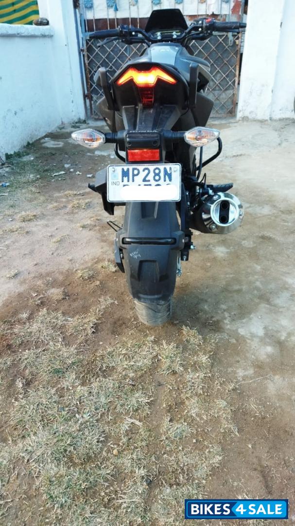 Grey Honda XBlade BS6