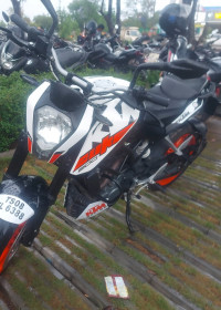 KTM Duke 200