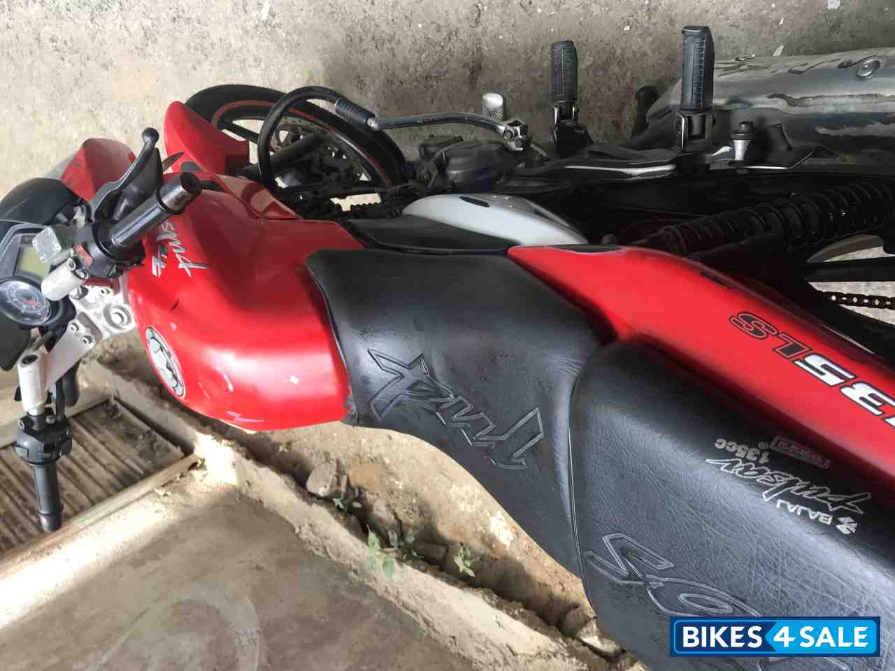 Bajaj Pulsar 135LS