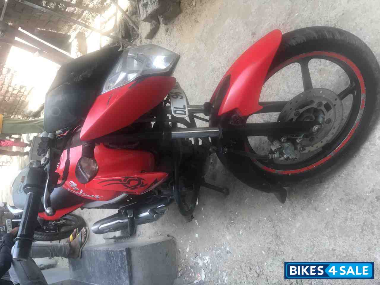 Bajaj Pulsar 135LS