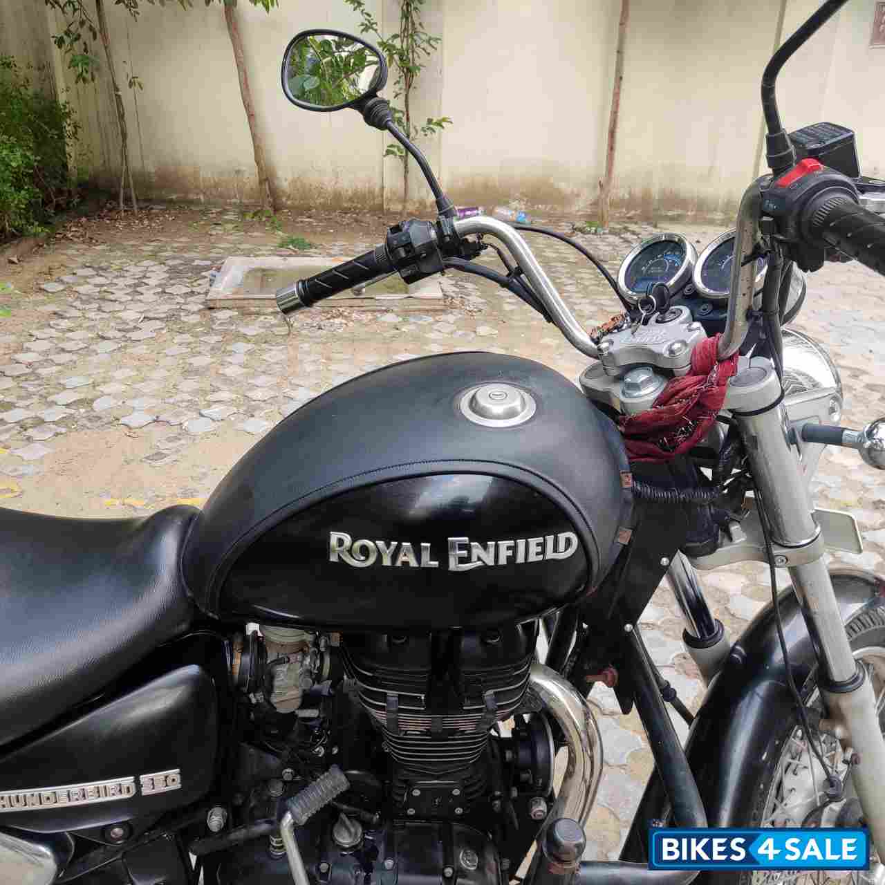 Royal Enfield Thunderbird 350