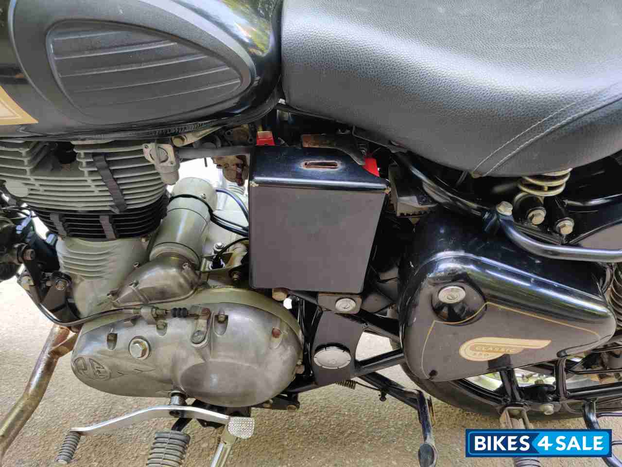 Black Royal Enfield Classic 350