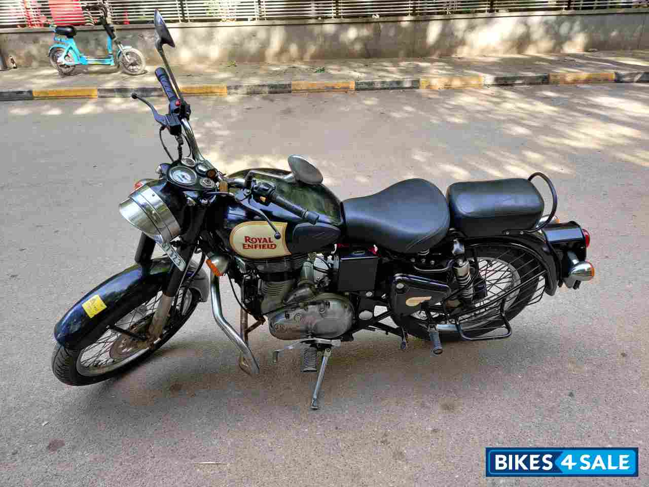Black Royal Enfield Classic 350