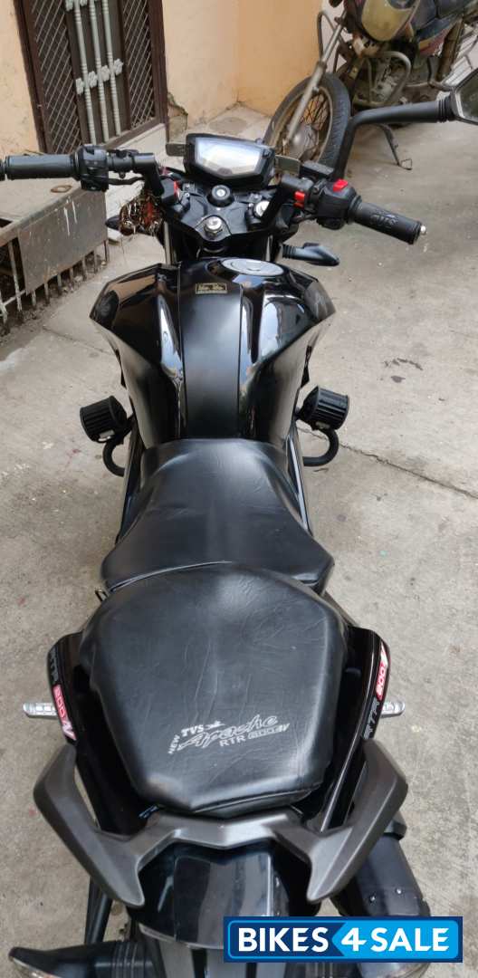TVS Apache RTR 200 4V