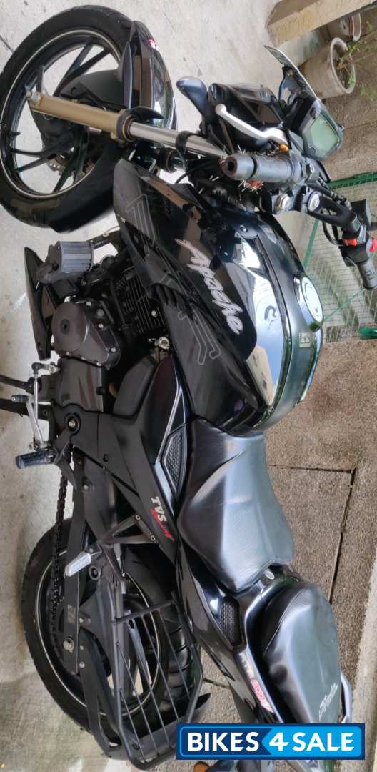 TVS Apache RTR 200 4V