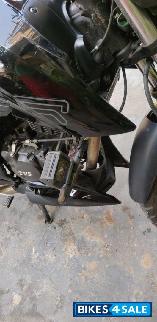 TVS Apache RTR 200 4V