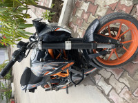 Black KTM Duke 390