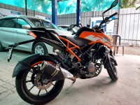 Orange/black KTM Duke 250