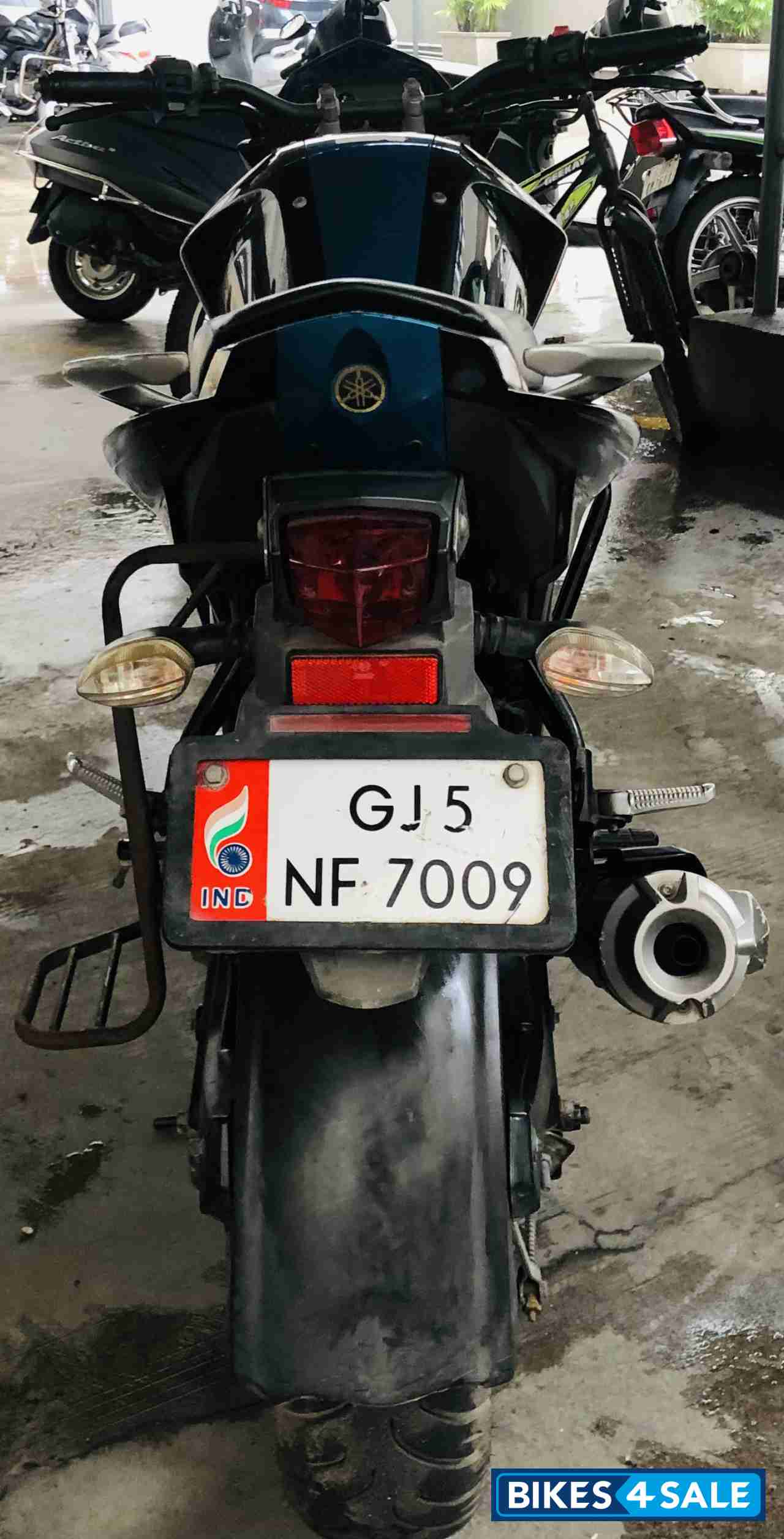 Mat Black Yamaha FZ-S