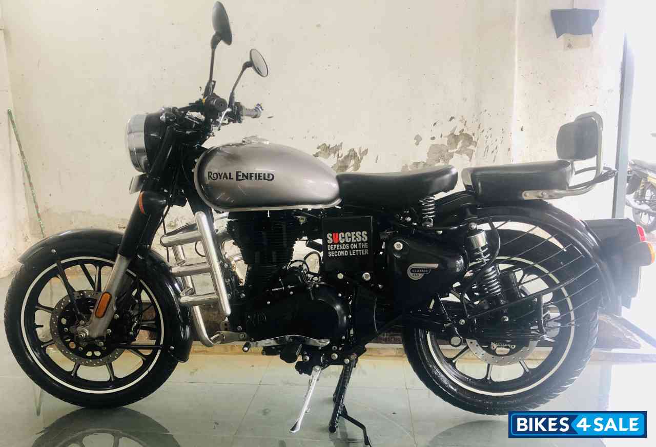 Royal Enfield Classic 350 Dual Channel BS6