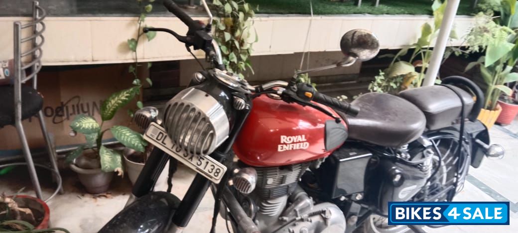 Royal Enfield Classic 350 Redditch Red