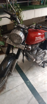 Royal Enfield Classic 350 Redditch Red
