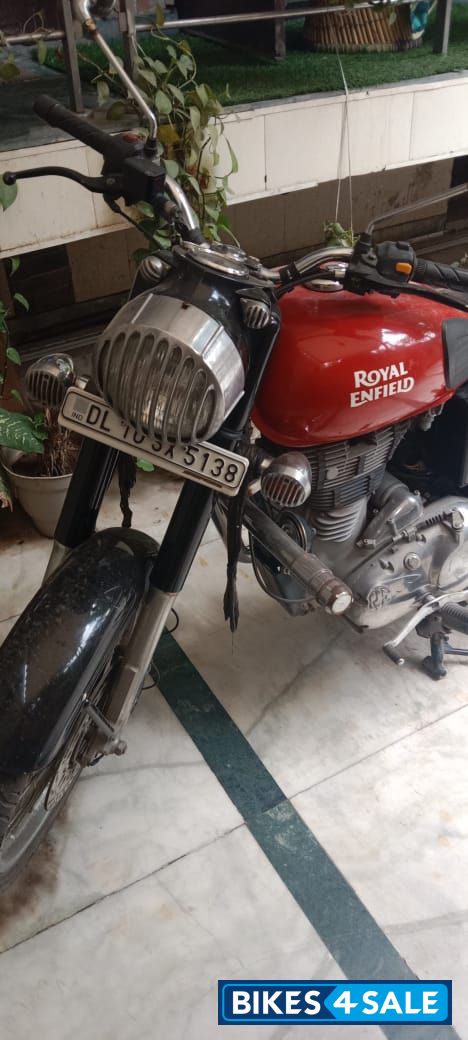 Royal Enfield Classic 350 Redditch Red