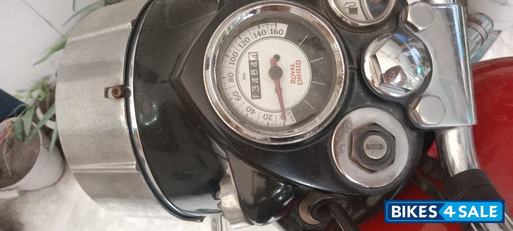 Royal Enfield Classic 350 Redditch Red