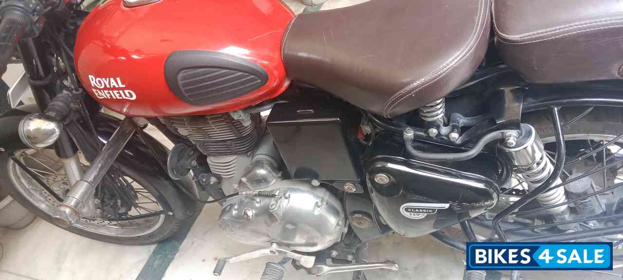 Royal Enfield Classic 350 Redditch Red